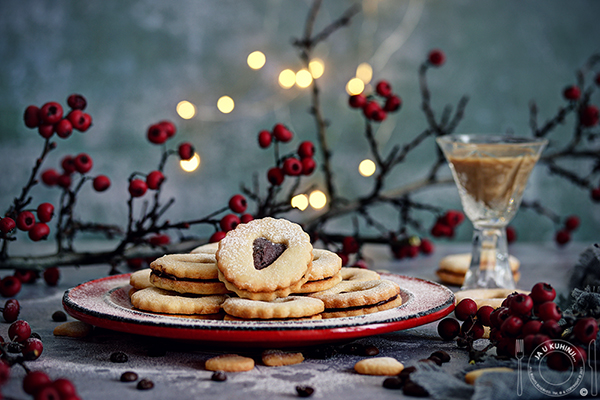 Linzer sa kremastim punjenjem od kafe