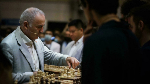 La légende des échecs Garry Kasparov lors du Web Summit de Lisbonne en 2021 - Photo © Carlos Costa pour AFP