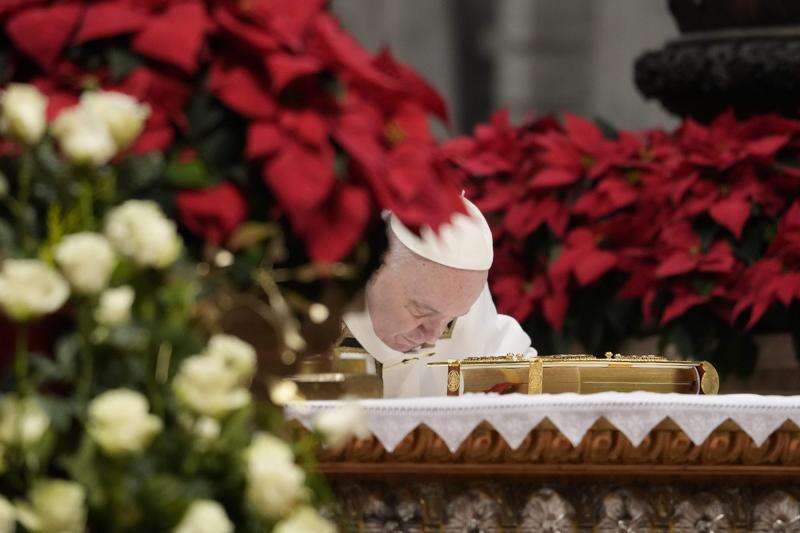 Pope Marks Epiphany By Decrying Consumerism