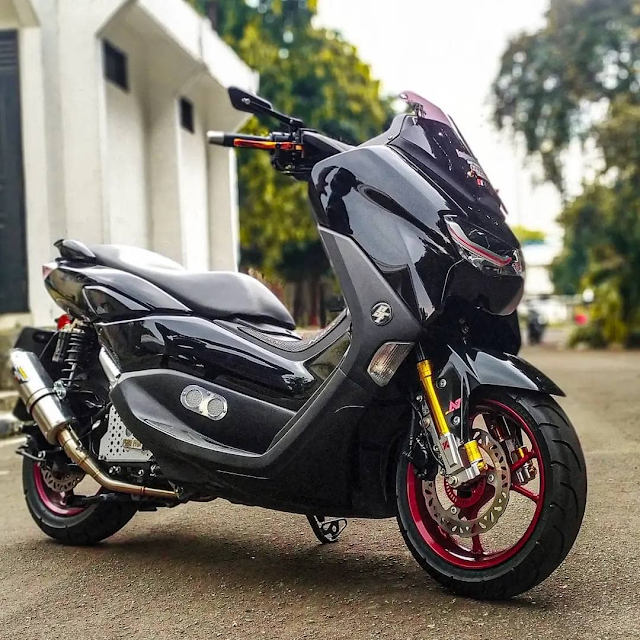 Modifikasi Yamaha NMAX Hitam