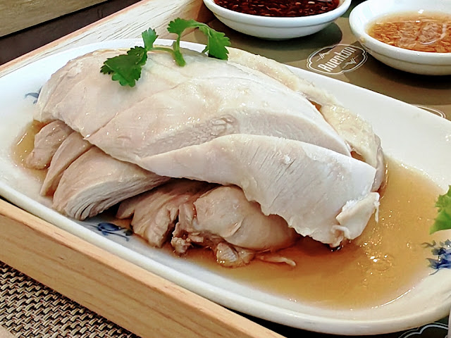 Michelin_Chicken_Rice_Ruenton_Montien_Bangkok