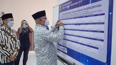 Bupati Lombok Timur Teken MoU Tentang Smart City Bersama Kementerian Kominfo RI