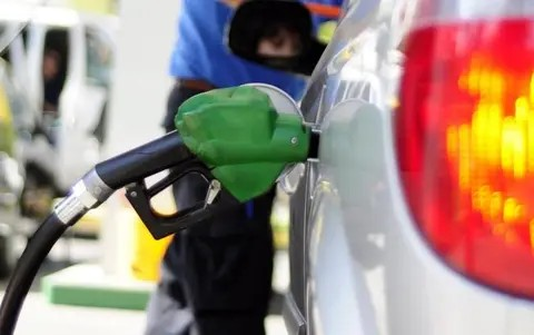 Gobierno vuelve a congelar precios de la gasolina, gasoil y GLP
