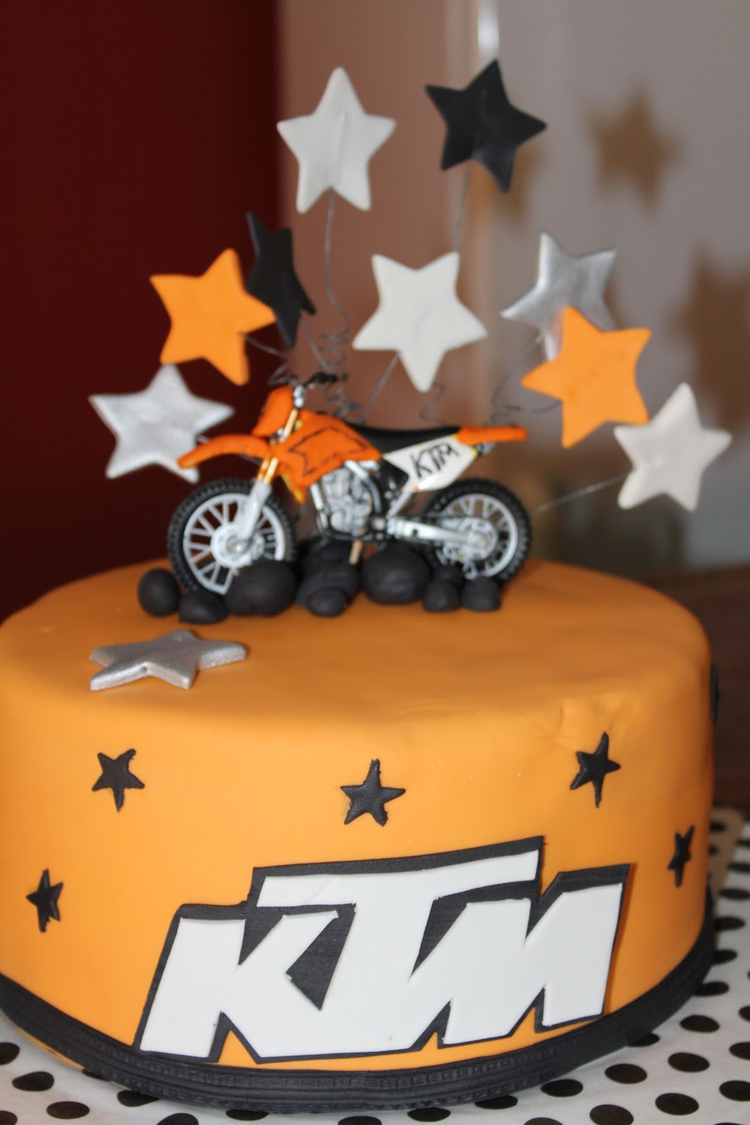 dirt bike cake