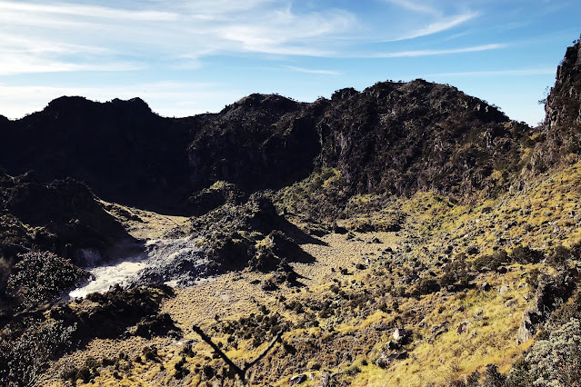 kawah-gunung-sumbing