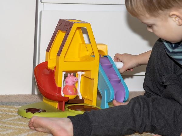 Review: Peppa Pig Weebles Wind & Wobble Playhouse