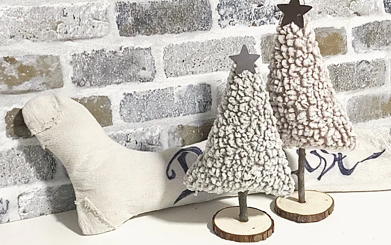 Believe stocking and sherpa trees