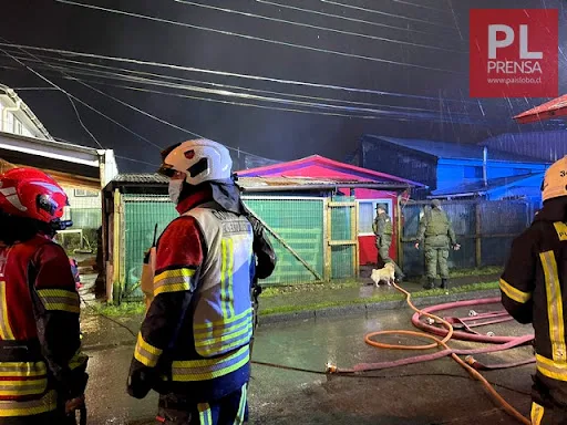 Dos personas fallecidas tras incendio en Puerto Montt