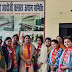 भाजपा महिला मोर्चा की जिलाध्यक्ष साधना दीक्षित के नेतृत्व में बुनकरों को किया गया सम्मानित