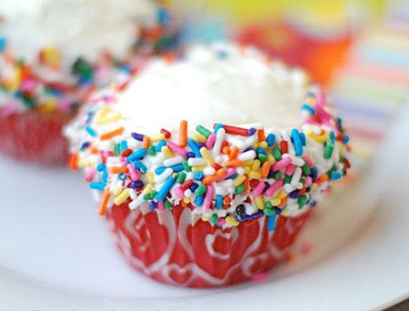 The Crumbs Bakery Vanilla Cupcake Recipe