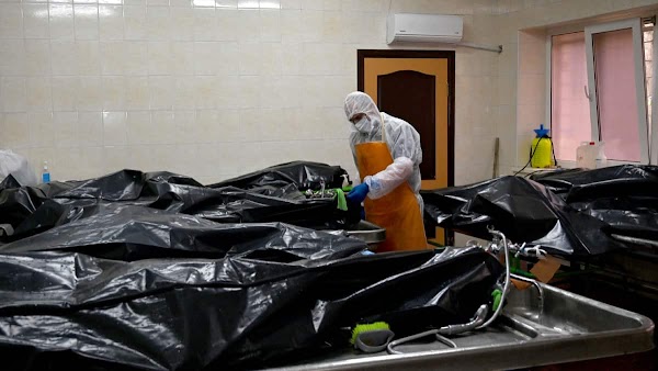¿Apareció un Zombie en Rusia?  Empleados  captan horrible  escena en una morgue, video causa pánico y es viral en Twitter