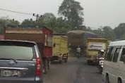 Muara Tembesi Bulian Macet Total Semalaman