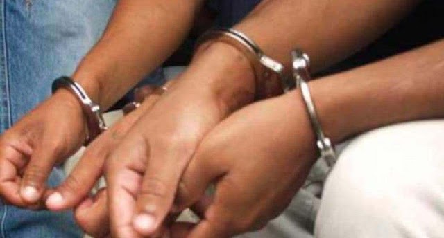 Dos personas arrestadas por robo mediante estafa vía WhatsApp