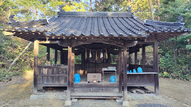 魔法神社 タヌキ