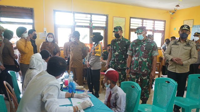 Tinjau Pelaksanaan Vaksinasi Anak di Tebo, Danrem 042/Gapu Brigjen TNI Zulkifli : Jangan Takut Untuk Divaksin