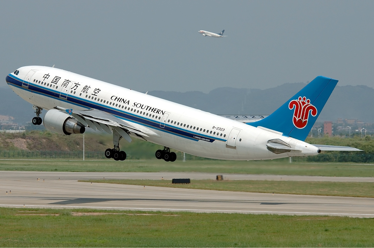 A Chinese flight was delayed for hours after a passenger threw a coin into the engine