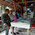 Babinsa Koramil 05/Lubuk Alung Melaksanakan Komsos dengan Tokoh Masyarakat di Desa Binaan