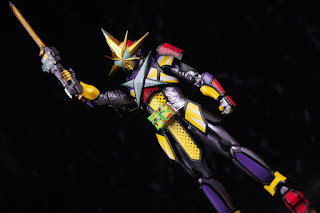 REVIEW SHFiguarts Kamen Rider Saikou X Swordsman Gold Weapon Silver Weapon, Bandai