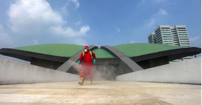 Satu persatu rungan lockdwon buntut corona merebak di senayan