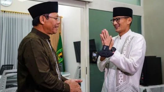 Sandiaga Uno Ketika Berkunjung ke Kediaman Plt Ketum PP Muhammad Mardiono. Pakar Sebut Sandi Pindah ke PPP agar Dipasangkan dengan Ganjar.