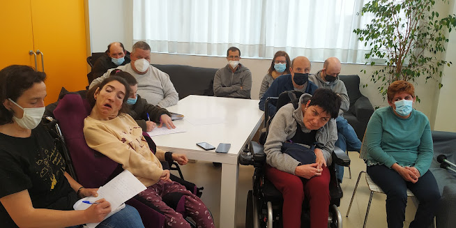 Personas en una videoconferencia