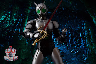 S.H. Figuarts -Shinkocchou Seihou- Shadow Moon 28