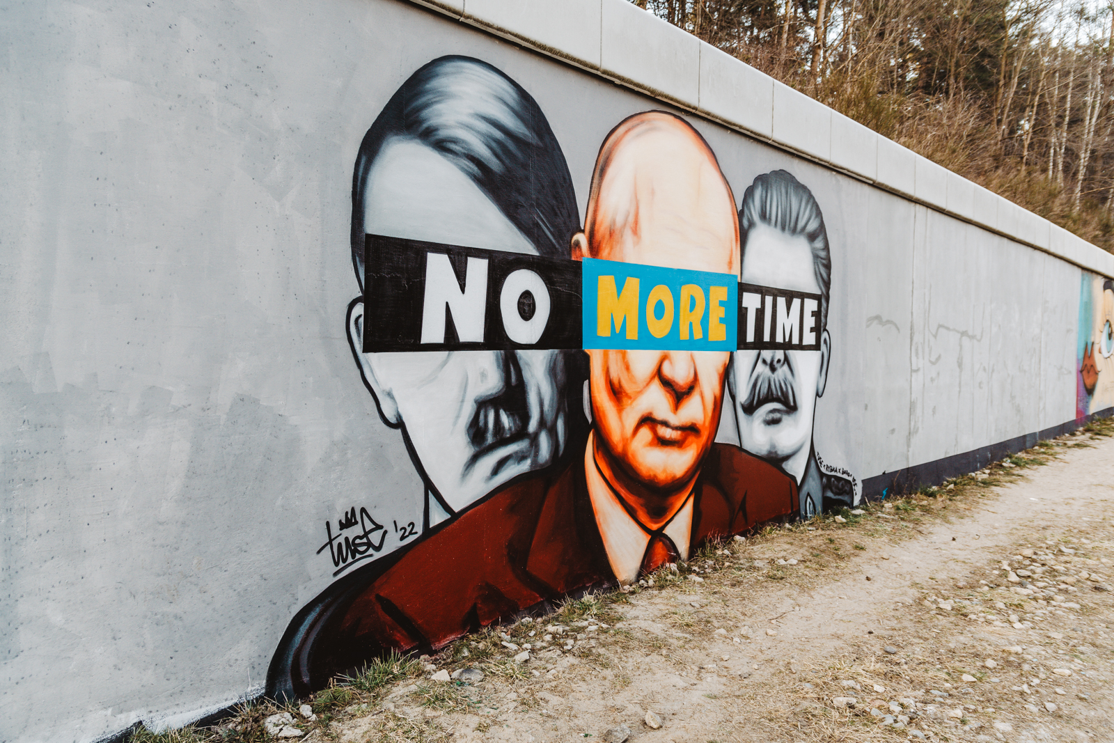 No More Time, mural TUSE, Pomorska Kolej Metropolitarna, Jasień, Gdańsk, Graffiti, Solidarni z Ukrainą