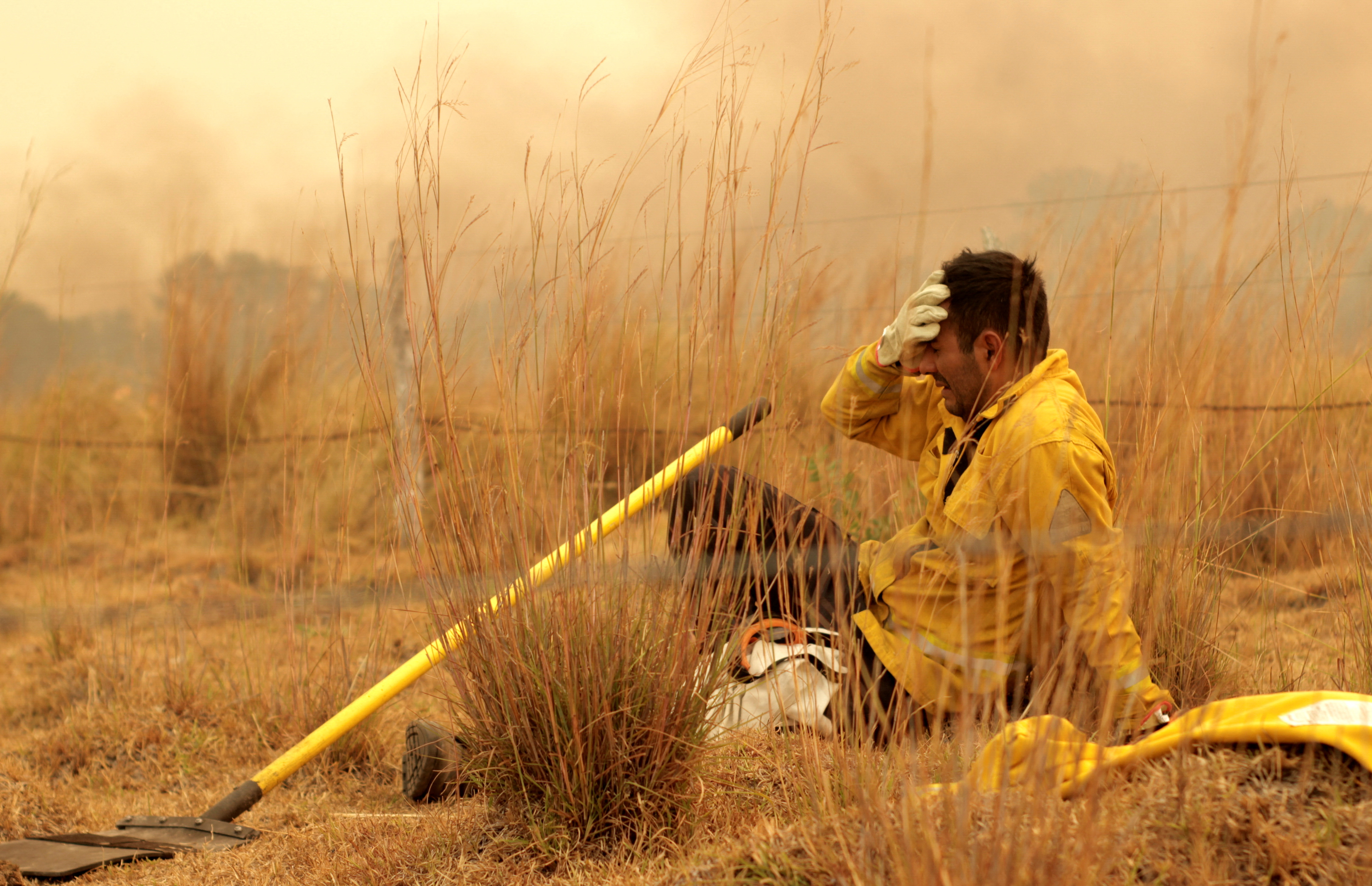 Por los incendios en Corrientes, Gustavo Valdés declaró "zona de catástrofe": “Solo la naturaleza podrá apagar el fuego”