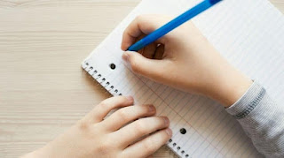 10 Lines on Importance Of Pen | 5 Lines on Importance Of Pen | Few Important Lines on Importance Of Pen in English