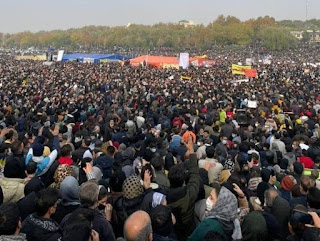 Tusentals protesterar i Irans Isfahan för att kräva att floden återupplivas