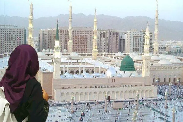 مدینہ منورہ : تنہا خواتین مسافر کے لیے سب سے محفوظ شہر