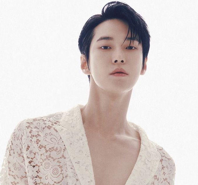 [instiz] NO BUT THIS DOLCE & GABBANA’S PHOTOSHOOT WITH DOYOUNG AND MOON GAYOUNG IS F*CKING PRETTY