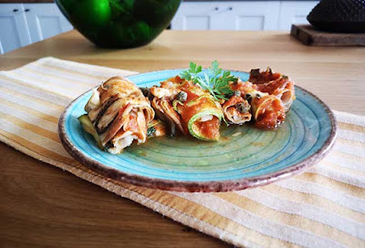 Canelones de calabacín y berenjena con salsa de tomate y alcaparras _Dietnattule _Marisol San Juan