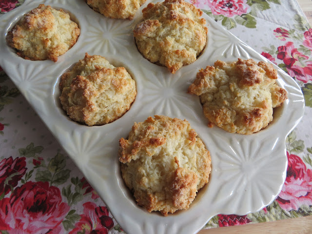 Buttermilk Biscuit Muffins