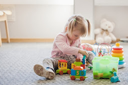6 Tips Memilih Mainan yang Aman bagi Anak