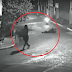 VÍDEO: Mulher reage a tentativa de assalto e mata dois criminosos em moto, assista