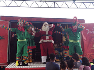 Teatro Fábrica de Brinquedos do Papai Noel’, no Caminhão Palco Itinerante da Cultura, na Fazenda Ermitage