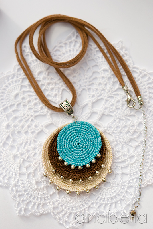 Crochet jewelry by Anabelia