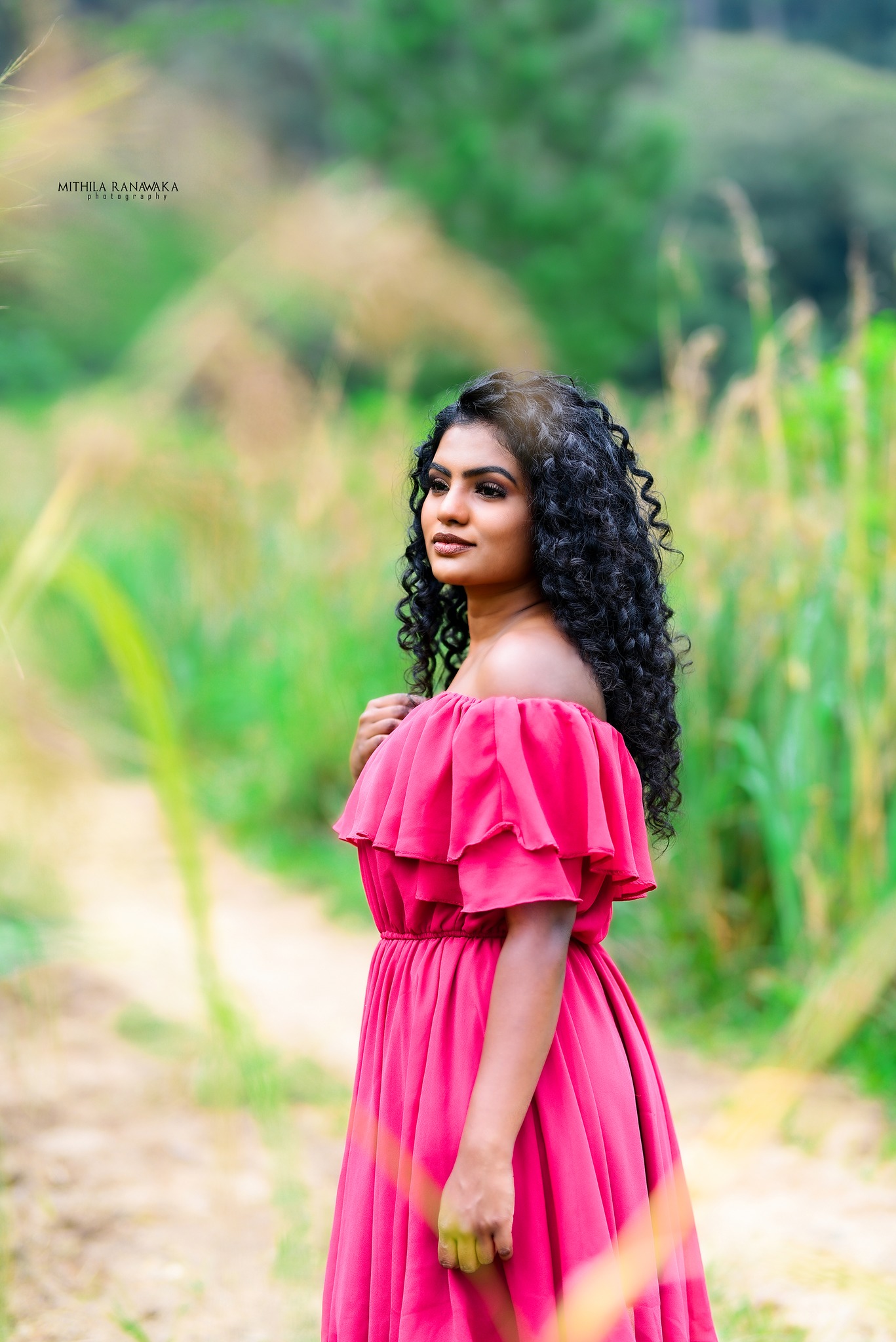 Kavindi Sandeepani brown asian curly hair girl model