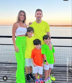 Lionel Messi with his Family