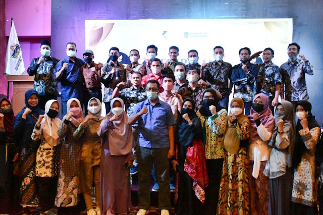 Gubernur NTB lepas 44 mahasiswa penerima beasiswa ke Malaysia
