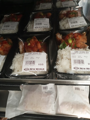 Packaged " Chicken curry/ Rice " meals in Devonport Supermarket.