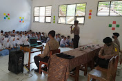 Kanit Binmas Polsek Saketi sambang ke SMK Bina Warga cegah tawuran pelajar