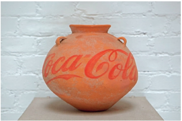 AI WEIWEI. VasoNeolitico com logotipo de Coca-Cola. 2010.