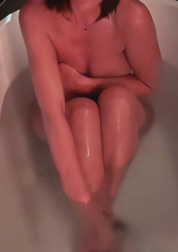 Samantha Ruth Prabhu Nude Photo Leak on her Instagram Story: Real or Fake?
