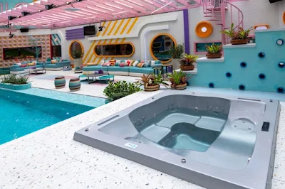 A casa do "Big Brother Brasil 22" está bem colorida este ano.