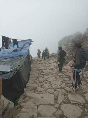 The steep descent ride from Hemkund Sahib to Ghangaria.