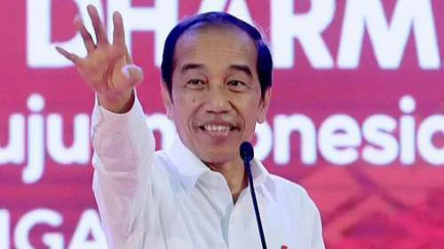 Jokowi Singgung Nama Erick Thohir di Hadapan Relawan Solmet, Silahkan Mesinnya Dipanaskan