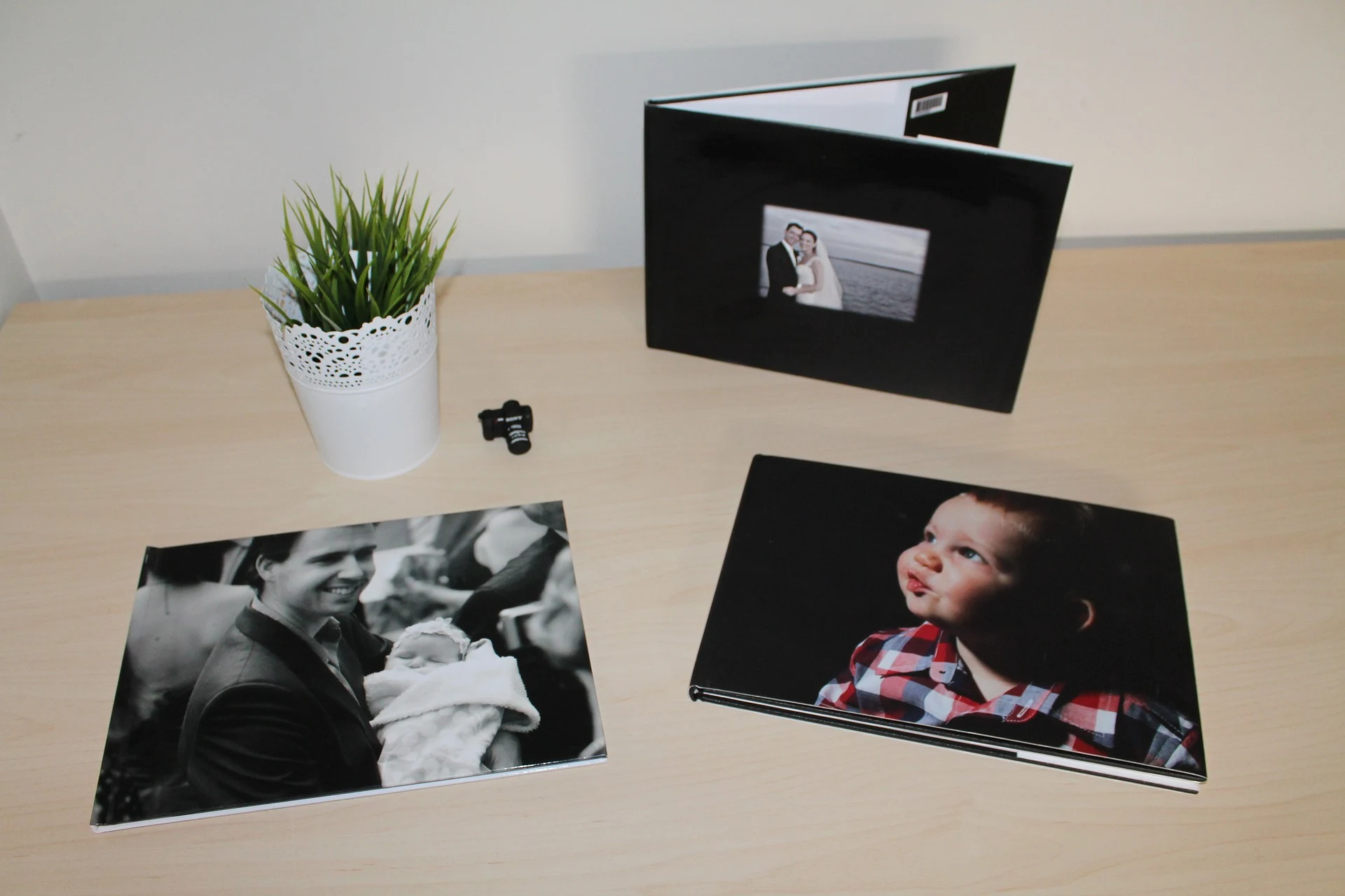 Free stock image from Pixabay of family photo albums