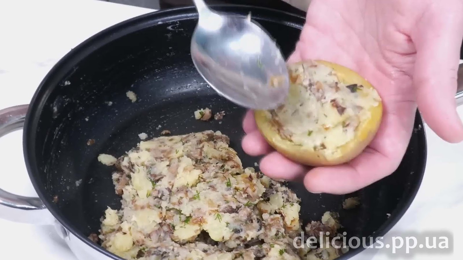 Фото приготовления рецепта: «Запеченная Картошка фаршированная грибами» - шаг №7